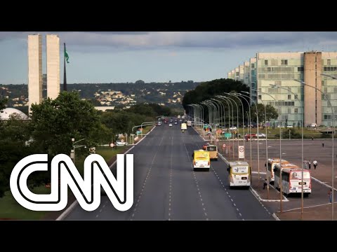 Esquadrão antibomba investiga pacote suspeito em Brasília | CNN 360º