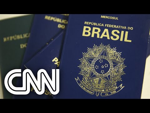 Bolsonaro sanciona PL que libera R$ 31,4 mi para emissão de passaportes  | LIVE CNN