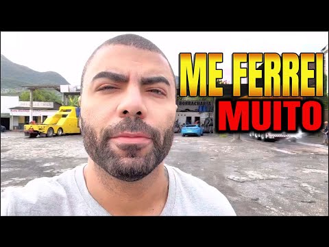 ME FERREl MUITO. Ñ SEI O Q FAZER.